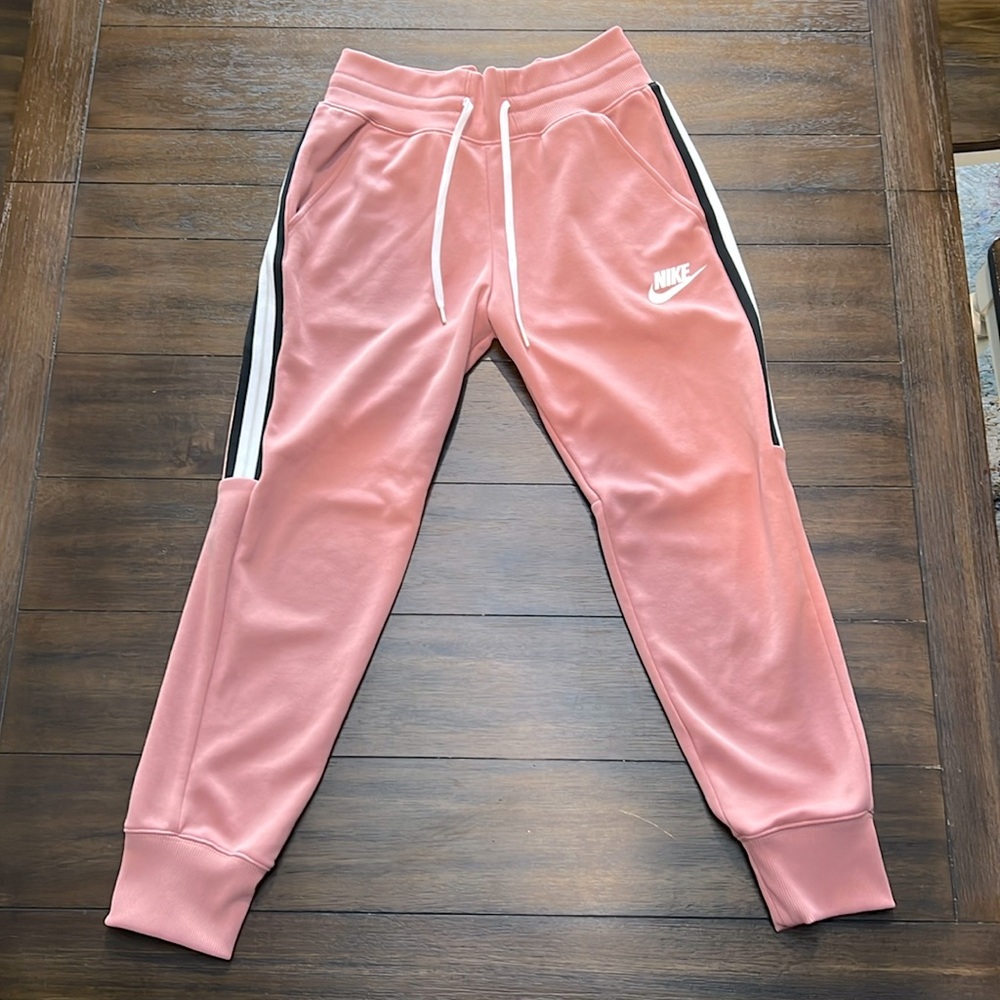 Nike women’s pink tracksuit joggers size medium